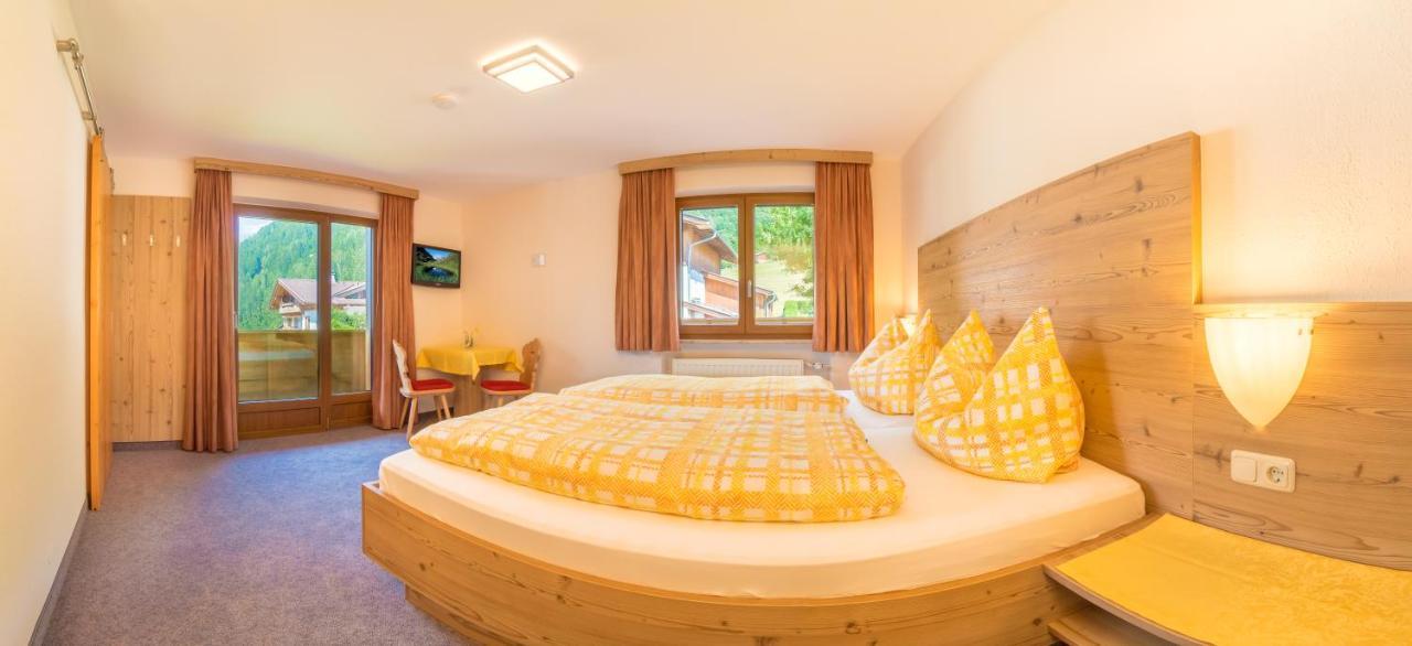 Pension Tina Neustift im Stubaital Buitenkant foto