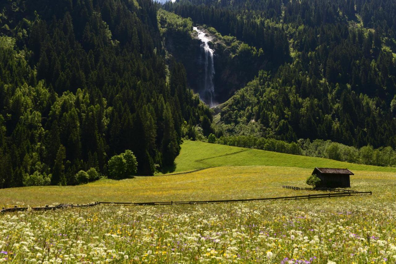 Pension Tina Neustift im Stubaital Buitenkant foto